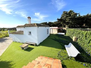 Chalet in Tarifa Ciudad. Casa independiente en los lances, tarifa