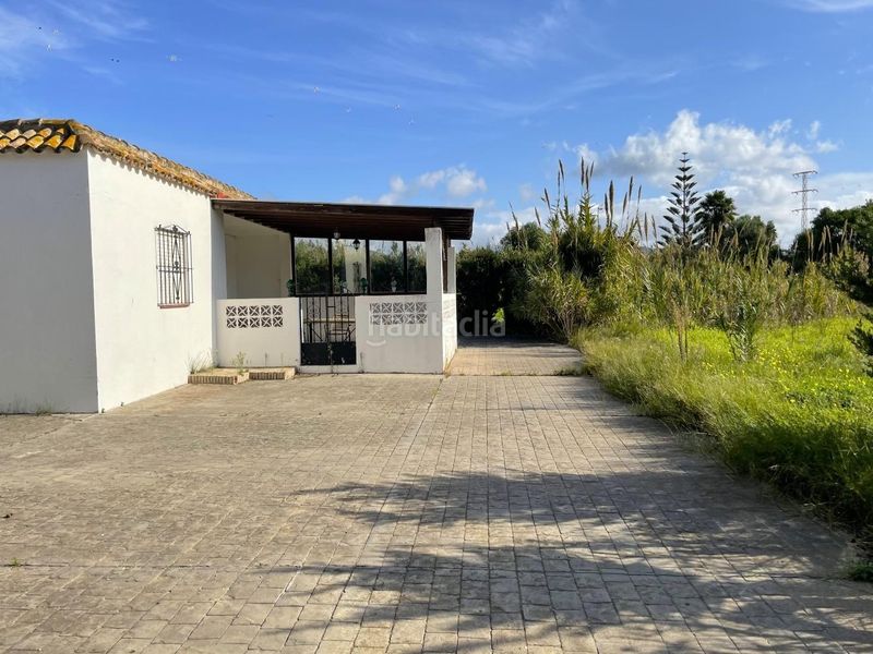 Foto f00a5f05-544a-4f62-b089-6e3c22ee3430. Xalet amb aparcament piscina a Tarifa ciudad Tarifa