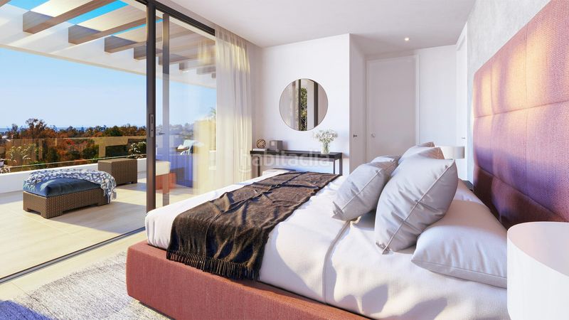 Foto b0e8b832-ccb6-4c09-9849-9df96349c44e. Chalet con riscaldamento parcheggio piscina in Nueva Atalaya Estepona