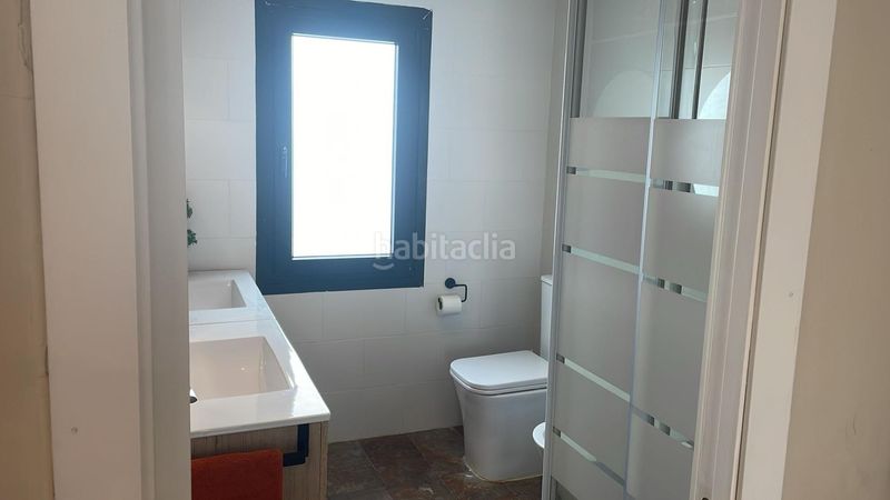 Foto d868cf52-5a6b-4226-a148-d9b6d6154f3a. Xalet amb calefacció aparcament piscina a Los Pinos Algeciras