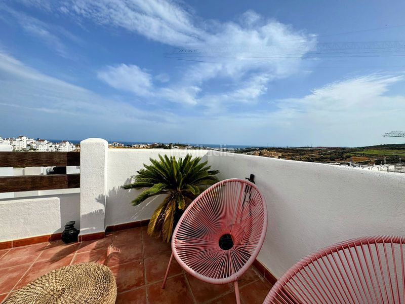 Foto c1da6a7c-96c3-4464-83bb-57a8299adbc3. Àtic amb aparcament piscina a Valle Romano Golf Estepona