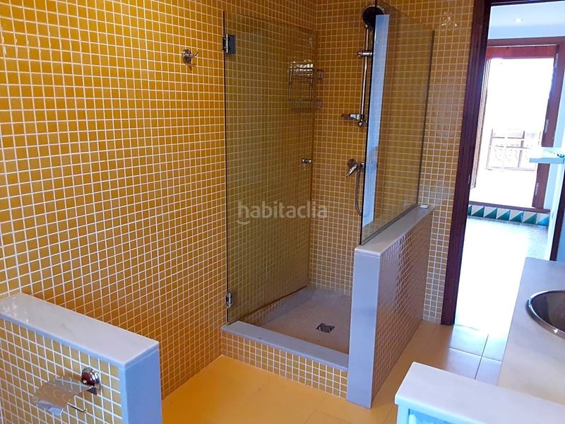 Foto 4e224d6a-17e9-4161-8af9-1f0397792ad9. Casa a ample 13 a Castellví de la Marca