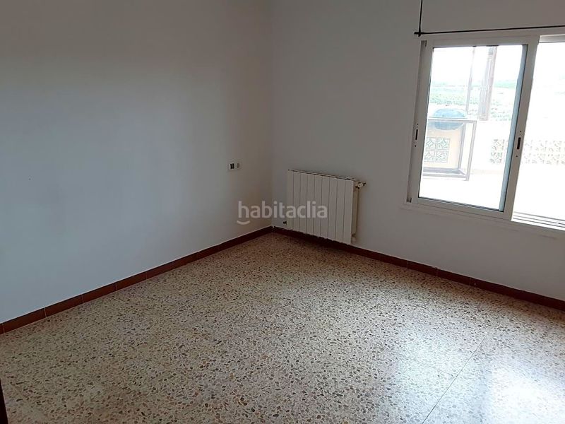 Foto 60416de9-db9e-47f1-b3da-ab4ff131ddf4. Casa a ample 13 a Castellví de la Marca
