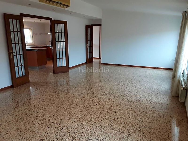 Foto 677050d5-9d2a-4042-9bba-79af4f45e8fd. Casa a ample 13 a Castellví de la Marca