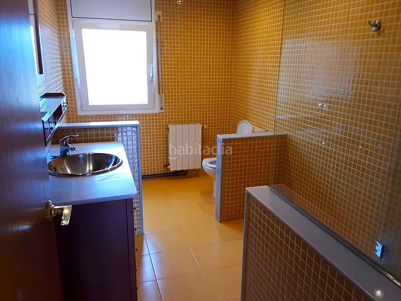 Foto 9ddc52df-50d1-4f59-8d7a-9bff1074db96. Casa a ample 13 a Castellví de la Marca