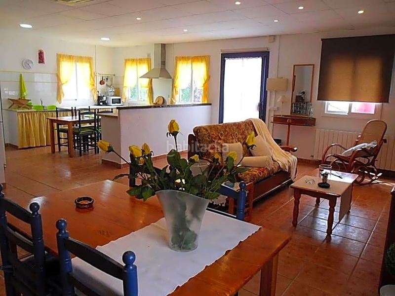 Foto a5a40884-c846-4604-9c1d-74c2b99dcbe8. Casa a ample 13 a Castellví de la Marca