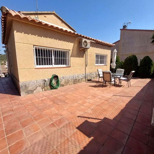Foto 05b0bf13-8c1b-4afb-aea8-b43dad642d94. Casa amb piscina a Olèrdola