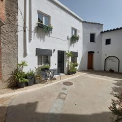 Casa  Pla�a major. Encantadora casa de pueblo totalmente reformada con acceso a pla