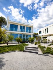 Chalet  Carrer cézanne. Villa de lujo de reciente construcción con vistas panorámicas en