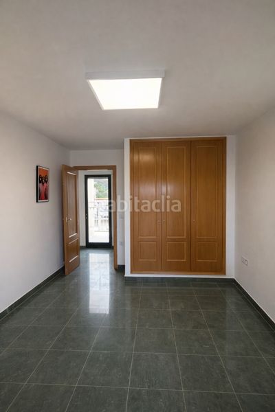Foto 1cebd438-17cd-4c99-9ba6-7f27d2a371dd. Casa aparellada amb aparcament piscina a Sierra Perenchiza-Cumbres de Calicanto-Sto Domingo Chiva