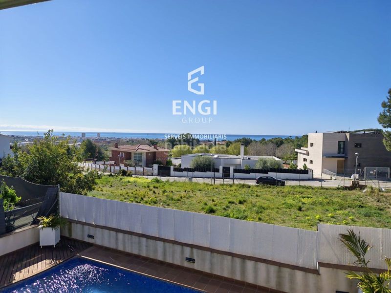 Foto 3d3e1311-ba7a-47d3-b620-ff9d2bb7c38b. Xalet amb calefacció aparcament piscina a Ciutat jardí Bonanova Calafell