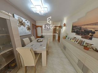 Etagenwohnung  Baix camp. Piso luminoso en el tancat el vendrell con terraza y balcón!