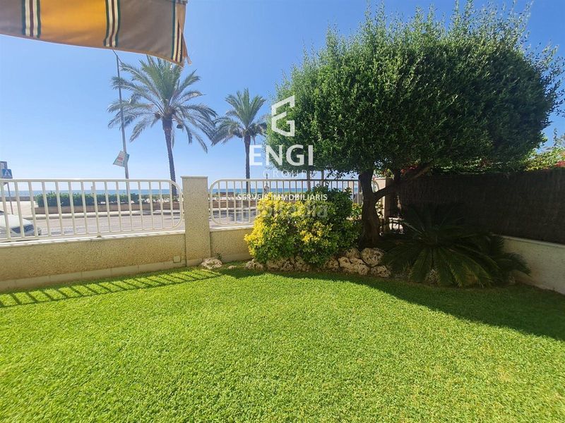 Foto be0e2b69-f659-4b8d-a9ea-26fddf3c0d49. Pis amb piscina a L´Estany Calafell