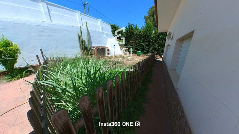 Foto d456a138-2c3b-4390-ad0e-cb23bb369159. Chalet avec chauffage parking piscine dans Piera