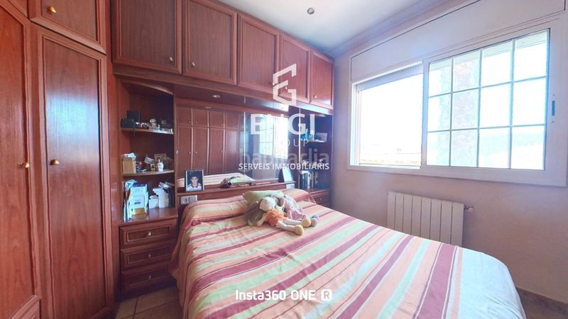 Foto fcff8256-2d8f-4be0-97e9-eadd8c0b0772. Chalet avec chauffage parking piscine dans Piera