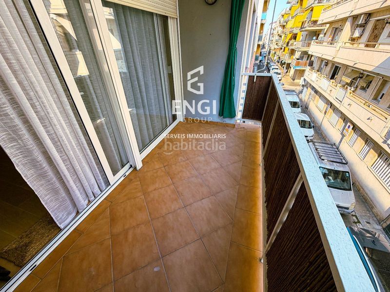 Foto b7f089f0-0c24-4d76-a922-dc7c6a1a4e41. Pis amb aparcament a Calafell platja Calafell
