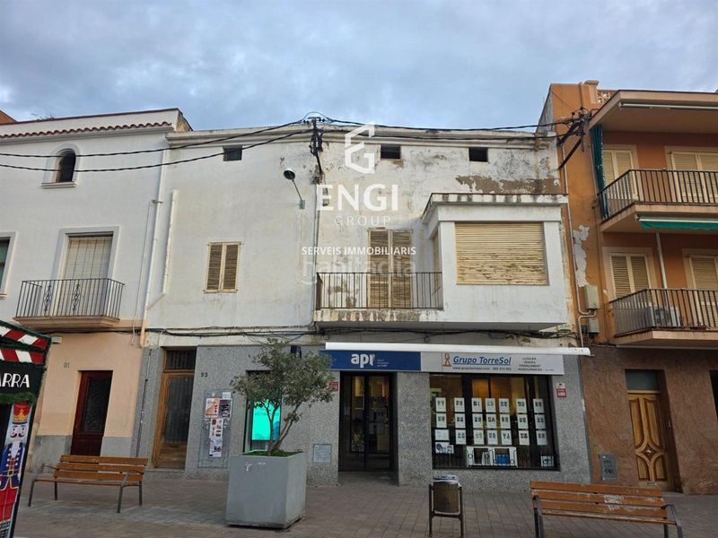 Foto 2d2aa3ec-9db7-495e-916a-c7a9be3347e5. Edifici a Centre Torredembarra