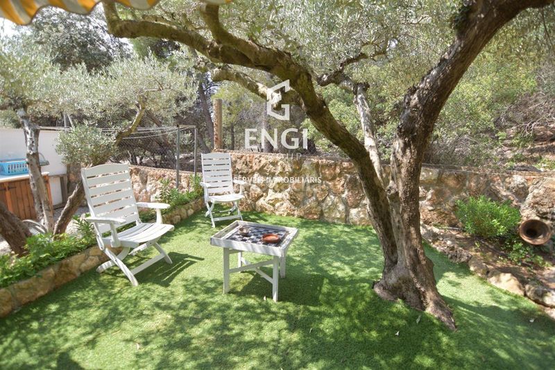 Foto d1e4b206-bc99-4a17-9dd3-6645aff189ed. Casa amb piscina a Montmell (El)