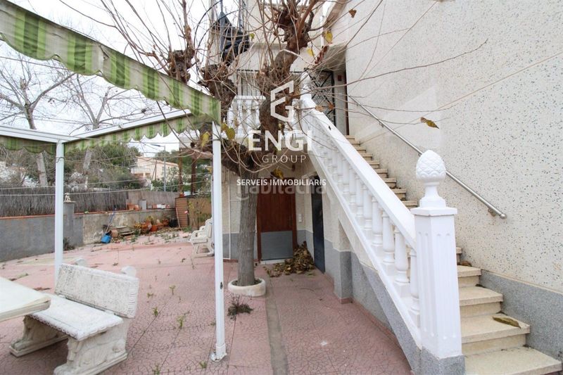 Foto fcdc8e3b-b2d9-4ed8-99f0-8431b10e3f85. Casa adossada amb calefacció aparcament a Cunit residencial Cunit
