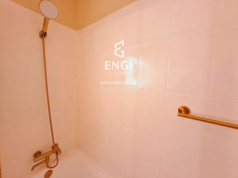 Foto f008e279-c096-4d33-9fe5-5dce996f067a. Casa adossada amb calefacció aparcament piscina a Segur de Calafell