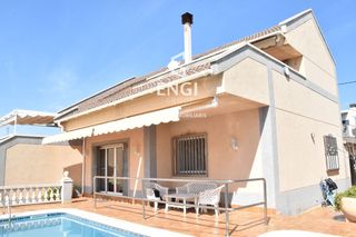 Xalet  Altafulla. Casa con piscina cinco habitaciones en bellamar calafell