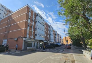 Pis a Plaza virgen de loreto 4. Oportunidad en loreto cadiz