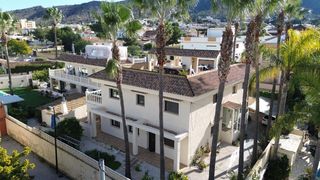 Chalet  Carrer saturn 6. Propiedad única en el corazón del albir