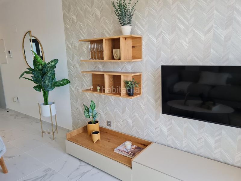 Foto 9524e268-e8f8-4a53-9d17-f22424dc4131. Apartament amb calefacció piscina a Via Parque Benidorm