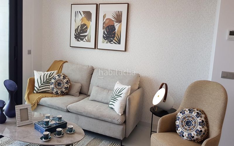 Foto 13424fce-eee7-4505-bbae-88e58e675315. Apartament amb calefacció aparcament piscina a Playa Poniente Benidorm