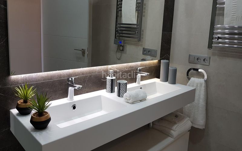 Foto c71c0731-c648-48ef-a930-3f9c13b161dc. Apartament amb calefacció aparcament piscina a Playa Poniente Benidorm