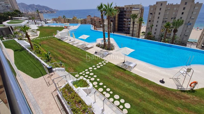 Foto 9c92e687-eaa1-4714-a3fc-2f0c63287674. Àtic amb calefacció aparcament piscina a Playa Poniente Benidorm