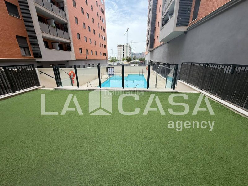 Foto e07248ba-a96f-482b-a127-17cc62d34c7c. Appartement avec parking piscine dans Entrenúcleos Dos Hermanas
