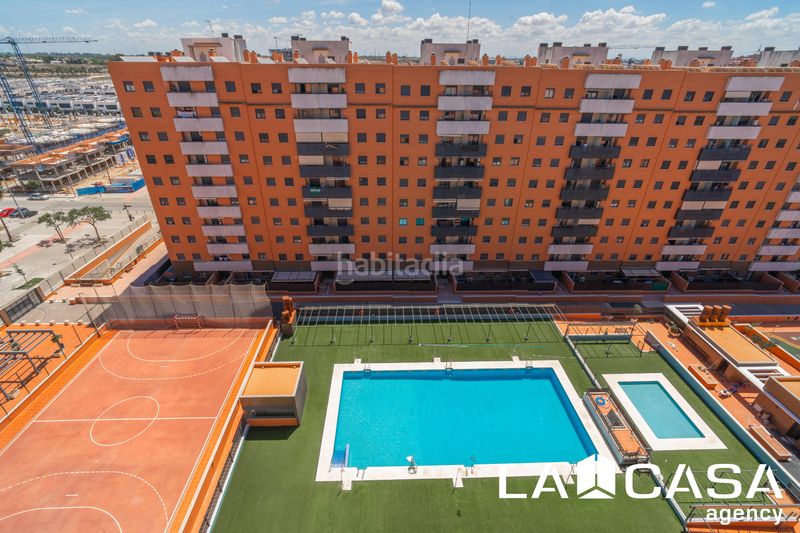 Foto e4787769-28a6-450f-8b46-509beeeba29e. Pis a Entrenúcleos Dos Hermanas