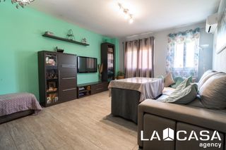 Piso en Centro - Doña Mercedes. Apartamento con garaje y trastero en edificio con ascensor