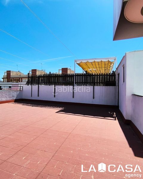 Foto 7a2c4927-4701-436d-8de1-6997b8db7390. Pis a Cruz Roja Sevilla