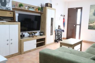House in Prado del Rey. Casa en planta baja de 3 dormitorios con gran comodidad en prado