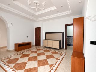 Haus in Centro - Doña Mercedes. Amplia vivienda con garaje, placas solares y azotea transitable,