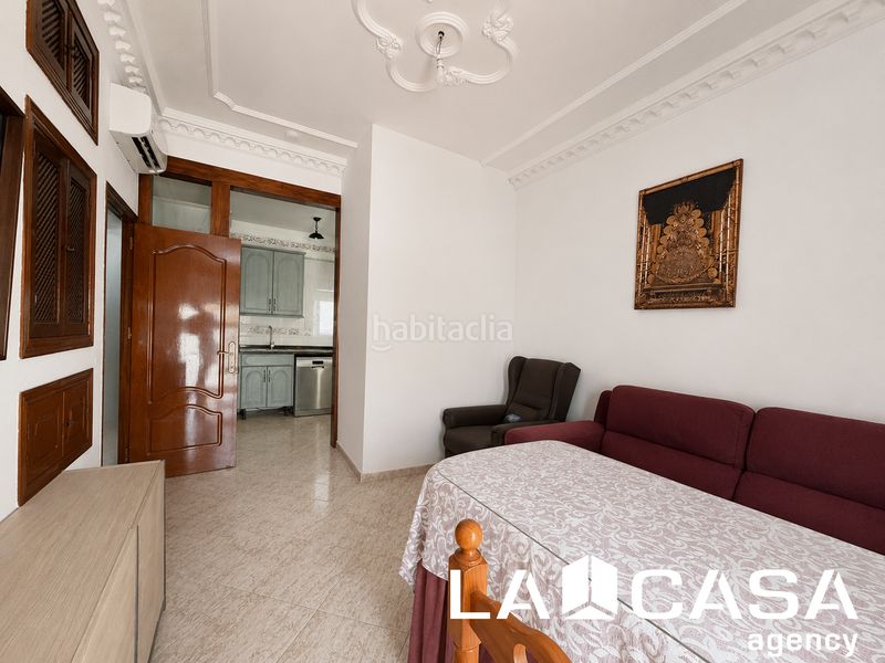 Foto 56b8508a-d80a-482f-b820-51ecf90244a5. Casa amb aparcament a Centro - Doña Mercedes Dos Hermanas