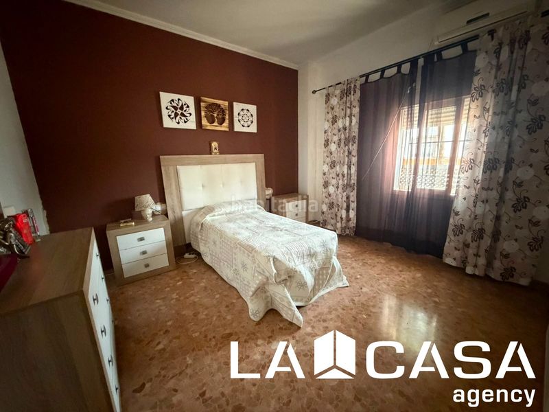Foto adaa435f-f18d-435e-b78d-7685842c658e. Casa a Centro - Doña Mercedes Dos Hermanas
