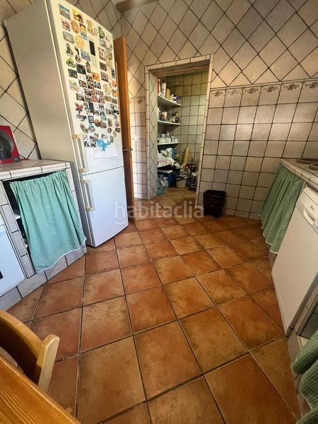 Foto 275a371d-bb82-4509-97fb-946fb982d220. Casa amb aparcament piscina a Carmona
