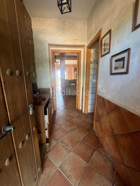 Foto a76ba58c-2e31-4ee4-9644-122e877caf3a. Casa amb aparcament piscina a Carmona