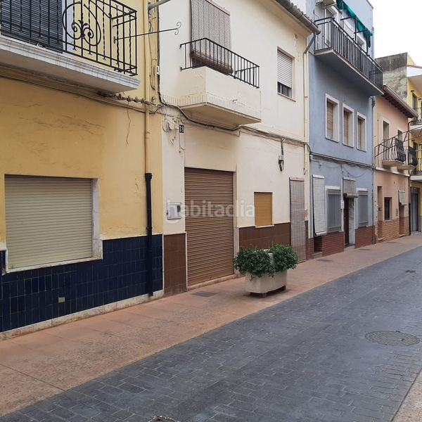 Foto d3210ae6-8c8b-439c-8e0a-97c0e0bb85ad. Casa adossada a Alcúdia de Crespins (l´)