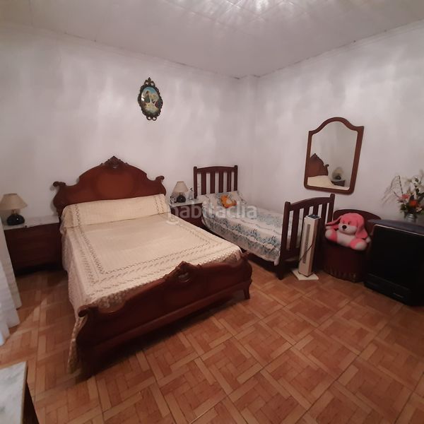 Foto d591e9ed-3130-415e-8263-a77dc6e954df. Casa adossada a Alcúdia de Crespins (l´)