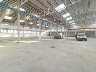 Rent Industrial building  Desconocido. Nave industrial con puente grúa y pozo propio