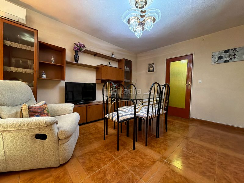 Foto 45562c2e-9559-4614-8156-f750dd033109. Pis a plaza campo de criptana 25 a Almendrales Madrid