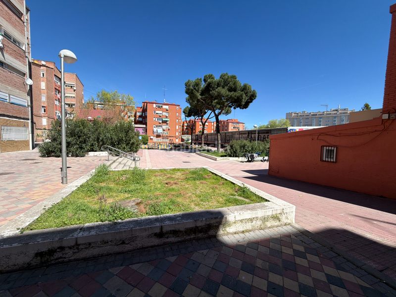 Foto 61b0656e-d015-474e-b6fc-69c8f3311637. Pis a plaza campo de criptana 25 a Almendrales Madrid