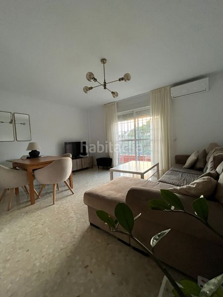 Foto 4b5a7b3a-0732-426e-9939-be5444a5f81b. Casa adossada amb aparcament a Benajarafe