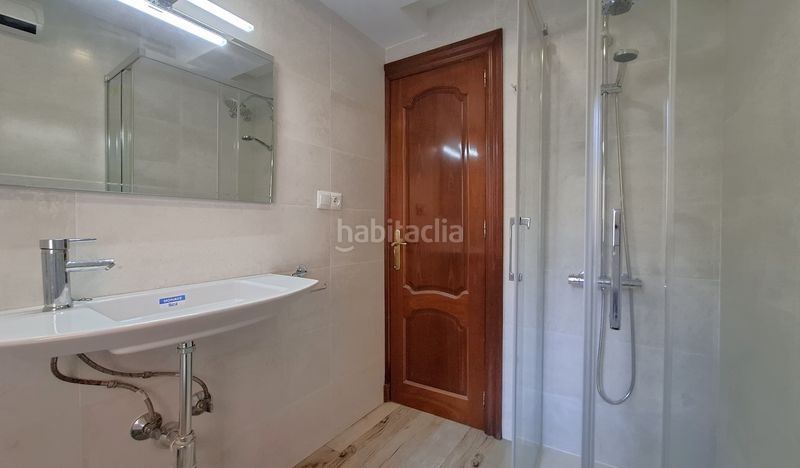 Foto 8d1a6cf8-f091-4cda-8748-1de69fd04b2e. Alquiler piso alquiler de piso en zona La Victoria en Málaga