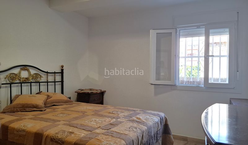 Foto b6d56a41-f8c3-4a76-88ec-3e52e001d528. Alquiler piso alquiler de piso en zona La Victoria en Málaga