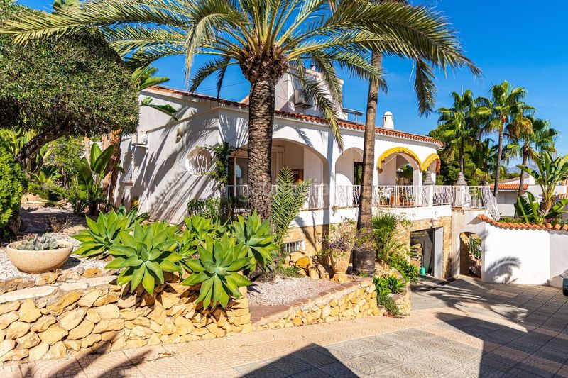 Foto a8b70f84-d63c-49cd-b393-46d6d65ed379. Chalet en Coloma Nucia (la)
